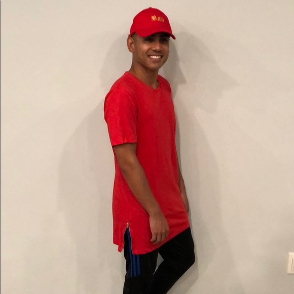 Zara Man Long Red T-Shirt with Side Zipper Detail - Picture 5 of 8